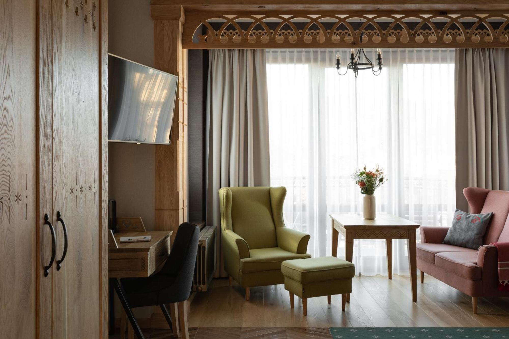 Aparthotel Cristina Закопане Екстериор снимка